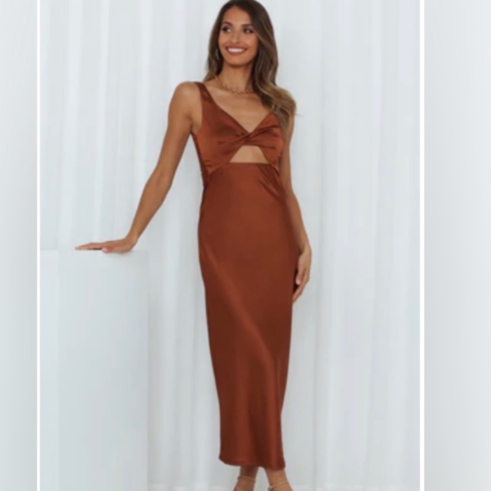 Hello Molly midi dress size 4 NEW WITH TAGS!
